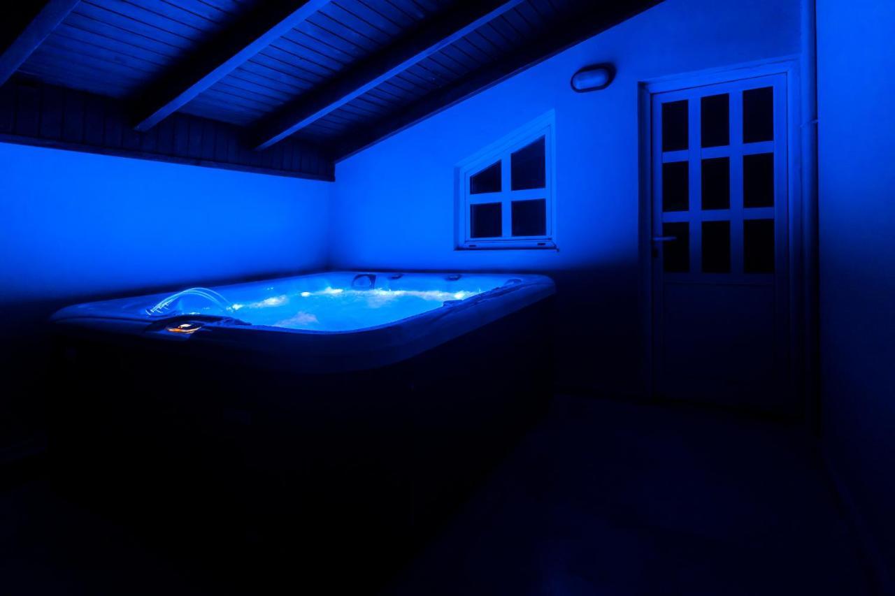 Villa Ventus, 40Sqm Private Pool & Hot Tub! Roussospítion 外观 照片