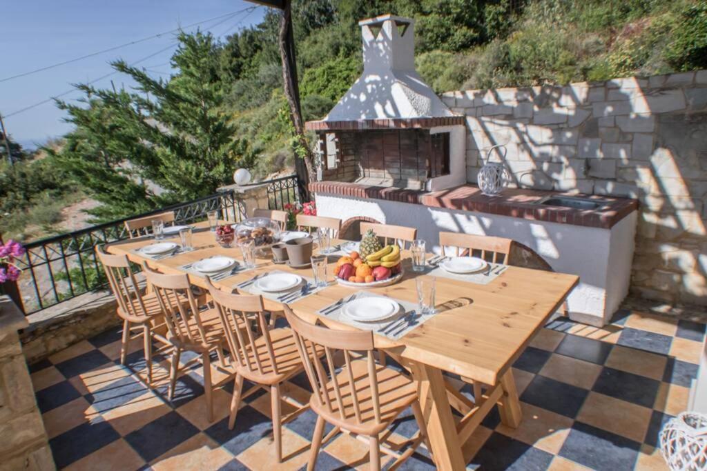 Villa Ventus, 40Sqm Private Pool & Hot Tub! Roussospítion 外观 照片