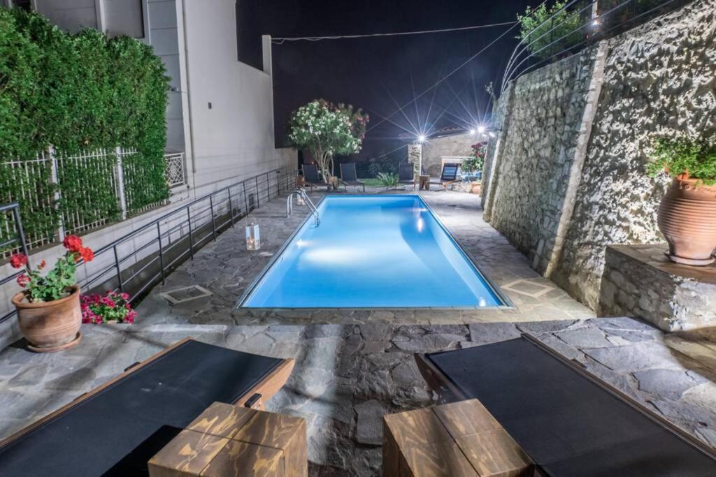 Villa Ventus, 40Sqm Private Pool & Hot Tub! Roussospítion 外观 照片